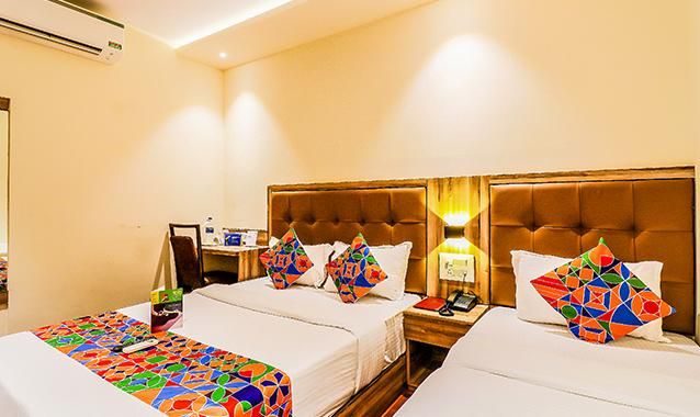 FabHotel Ascot International Deluxe Room