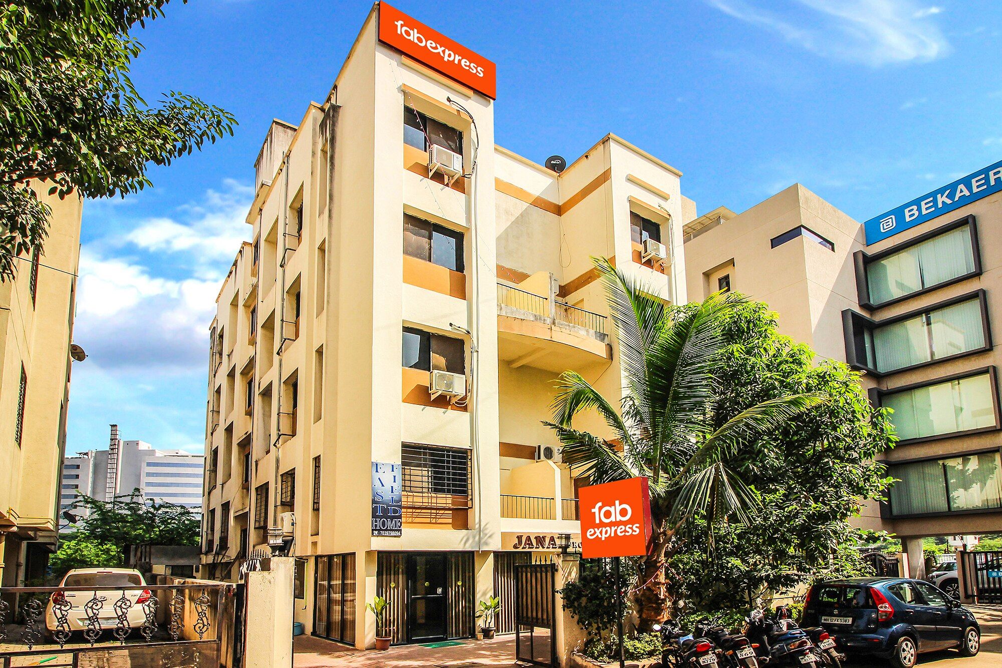 FabHotel East Field Homes