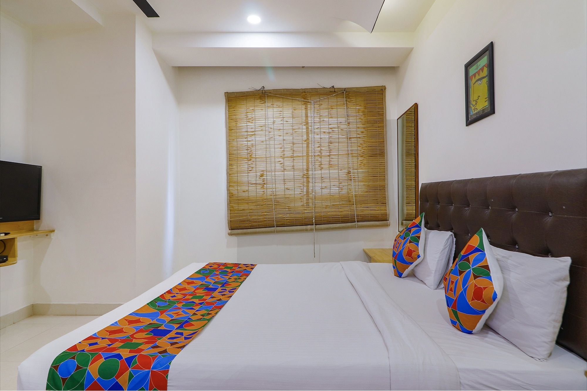 FabHotel Aamantran & Banquet Halls - Nr RTC X Roads Metro Station Premium Room 7