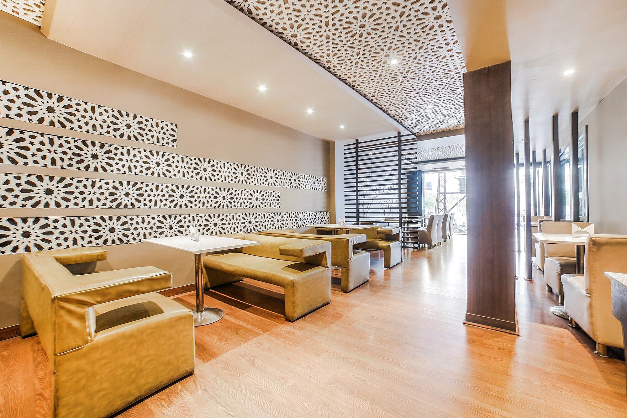 undefined FabHotel Aqua 3