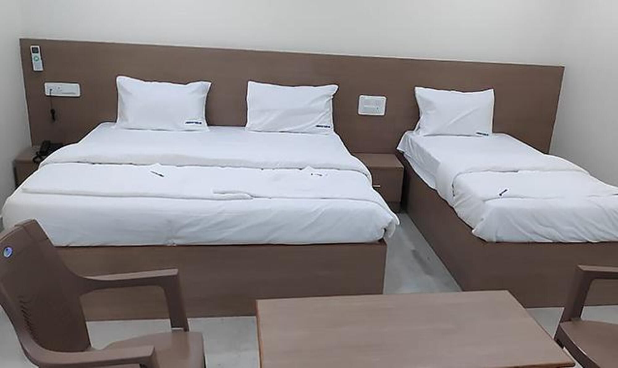 Deluxe Triple AC Room