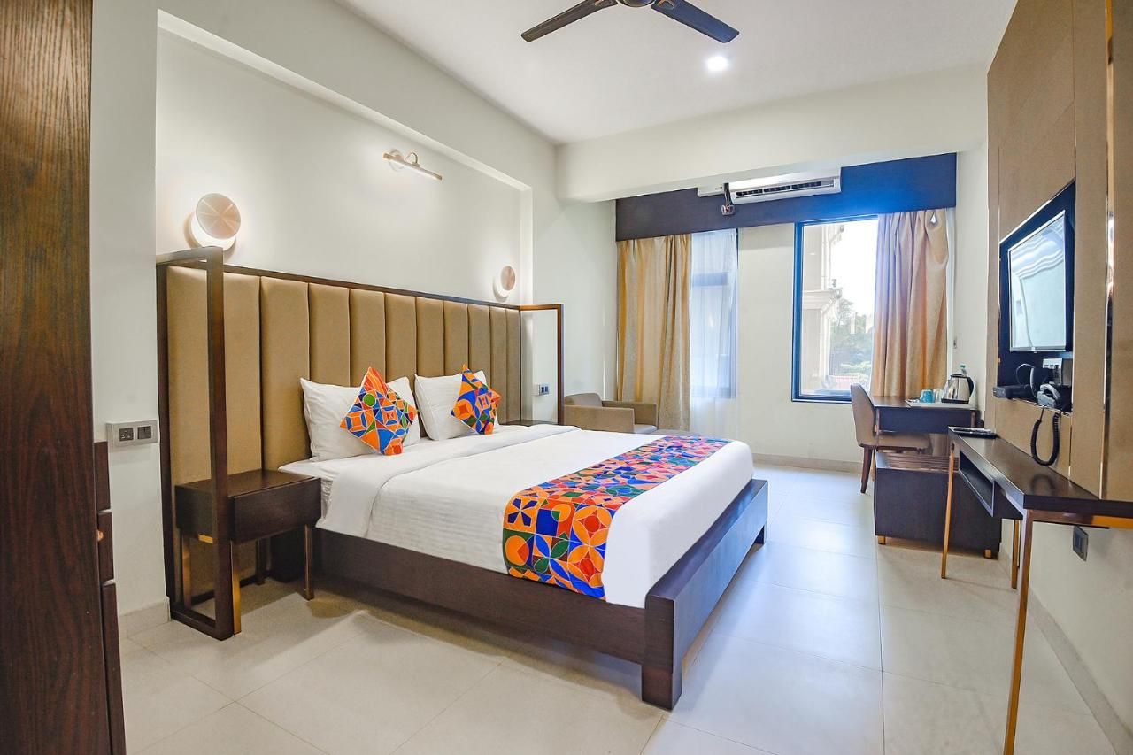  FabHotel Prime Infantaria Comfort With Pool, Calangute Beach Deluxe Room