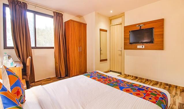 FabHotel Seven Olives Premium Room 4