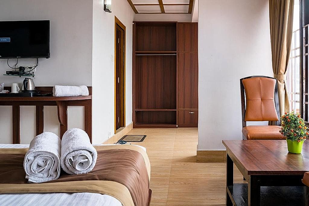 Gangtok Central Rooms ( Near Mg Marg) Superior King Room 10
