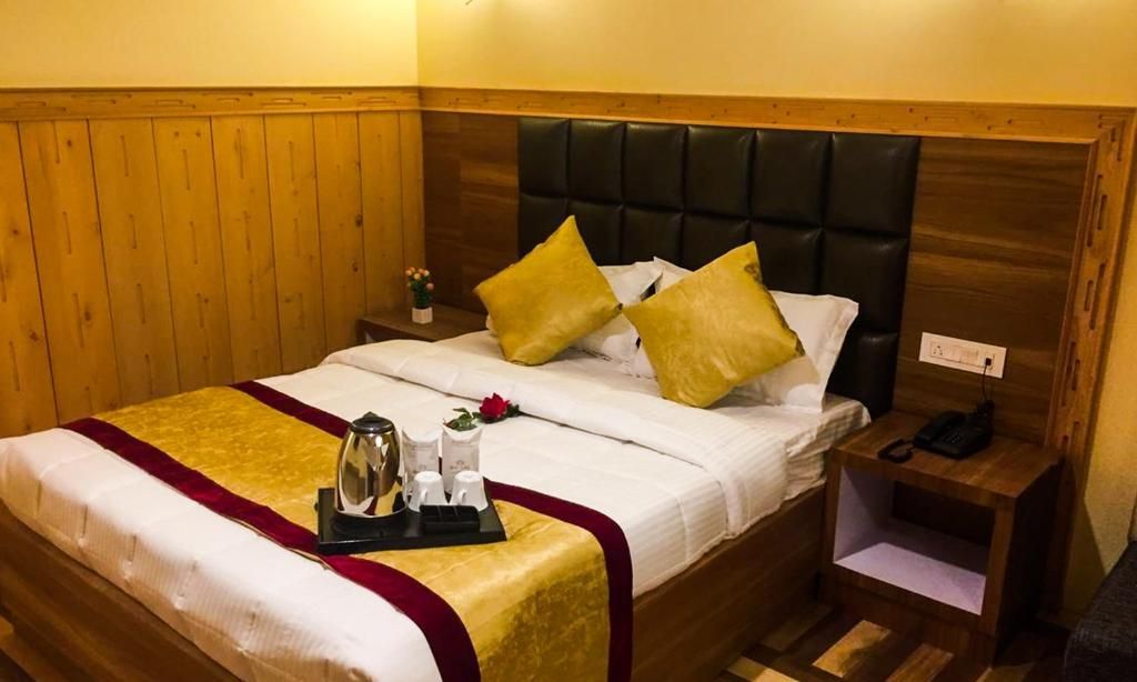 Udaan Tashi Gakhil Resort Deluxe Room