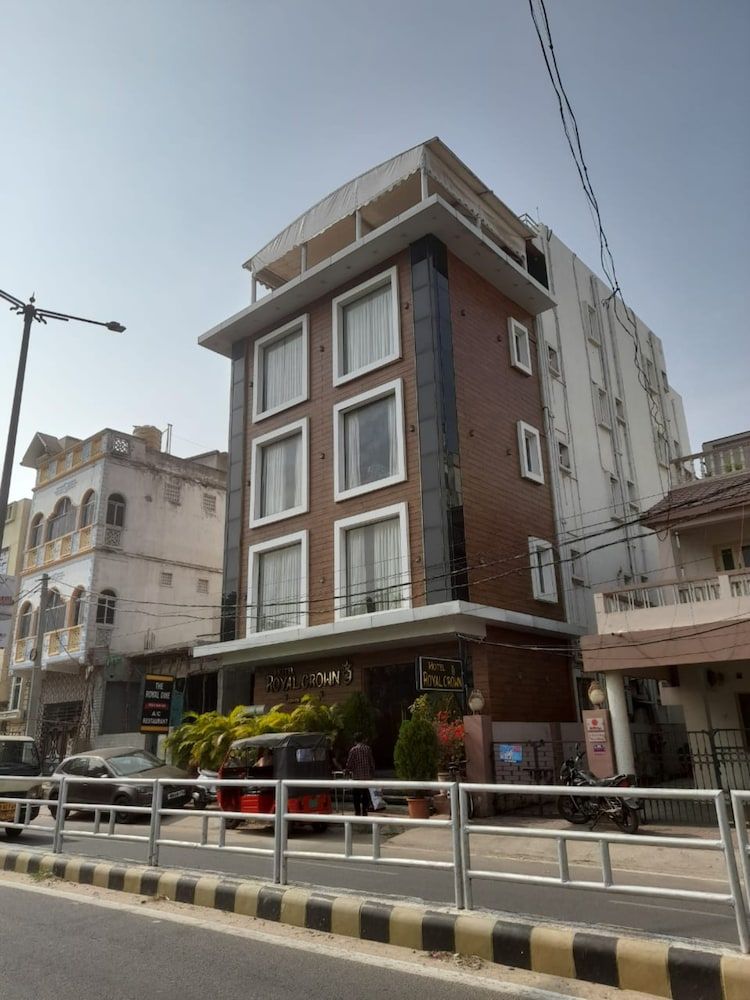 undefined Goroomgo Royal Crown puri 7
