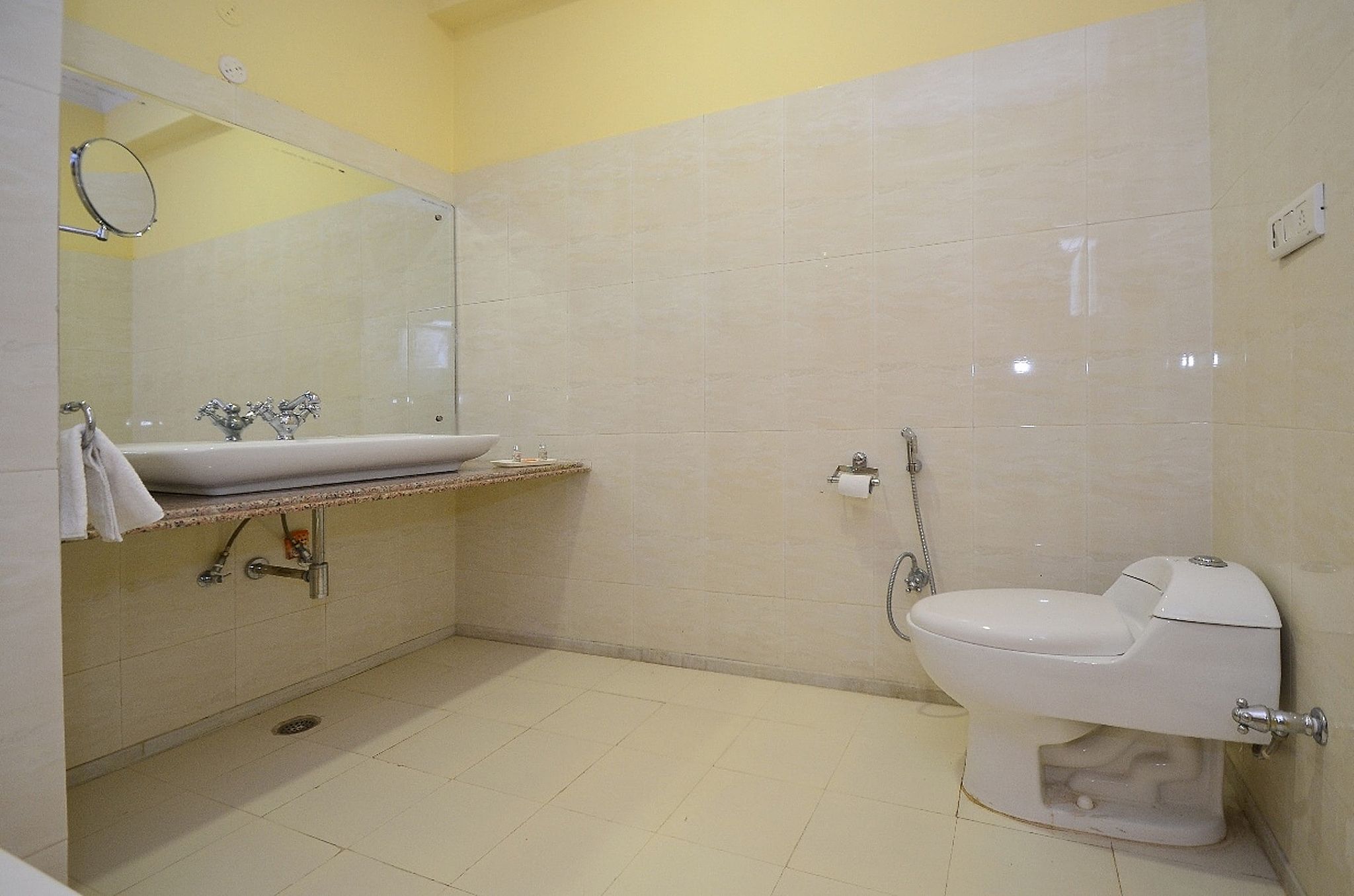 Hari Mahal Palace by Pachar Group Deluxe Apartment Room 4