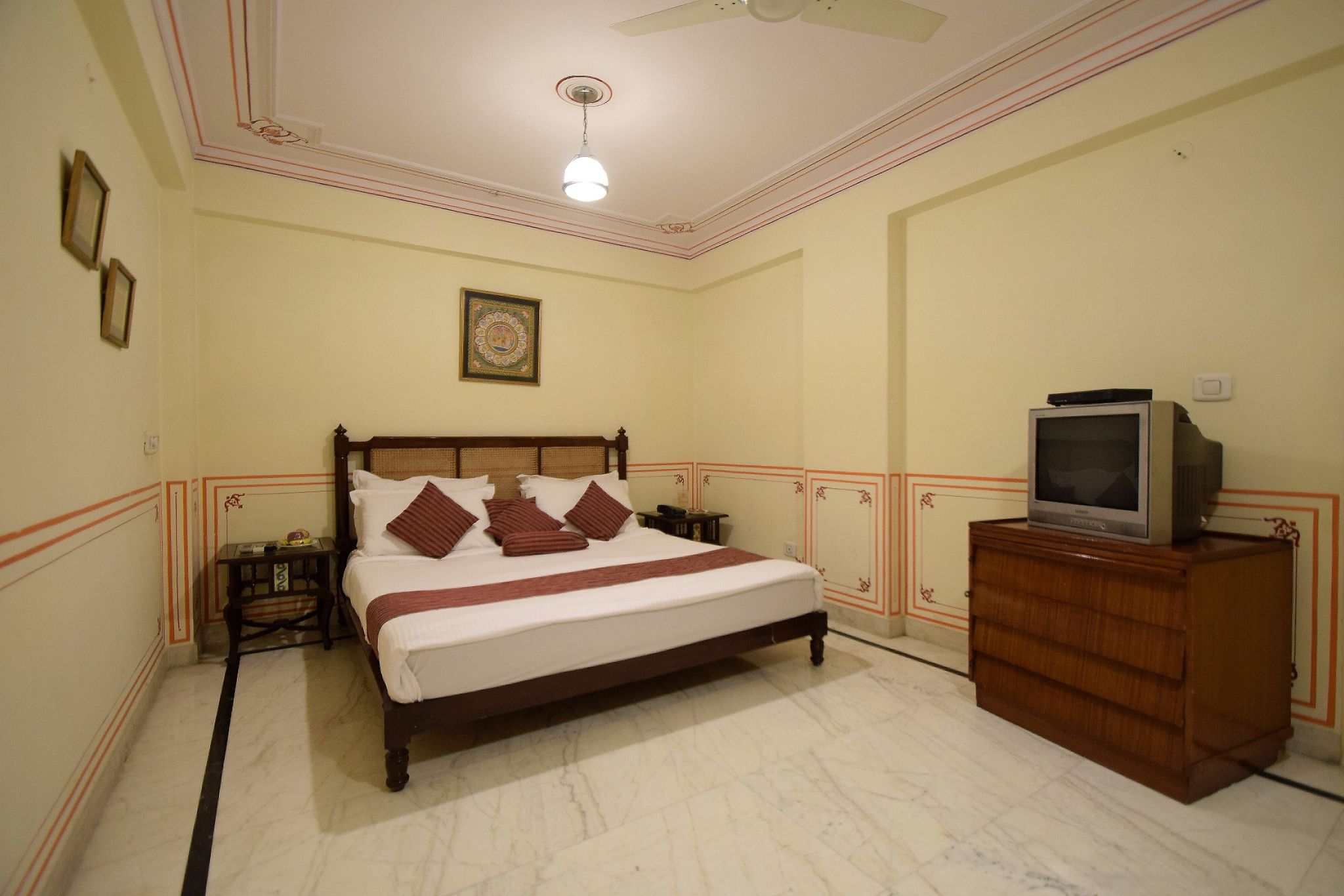 Hari Mahal Palace by Pachar Group Deluxe Apartment Room 5
