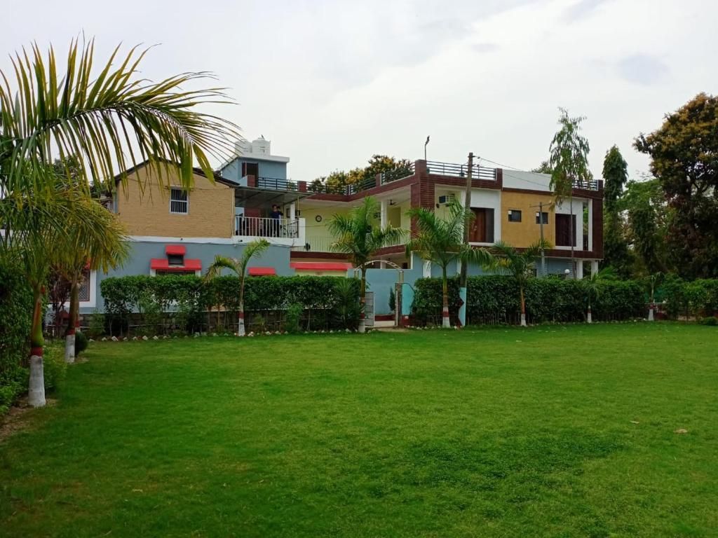 Heartwood Farms Corbett