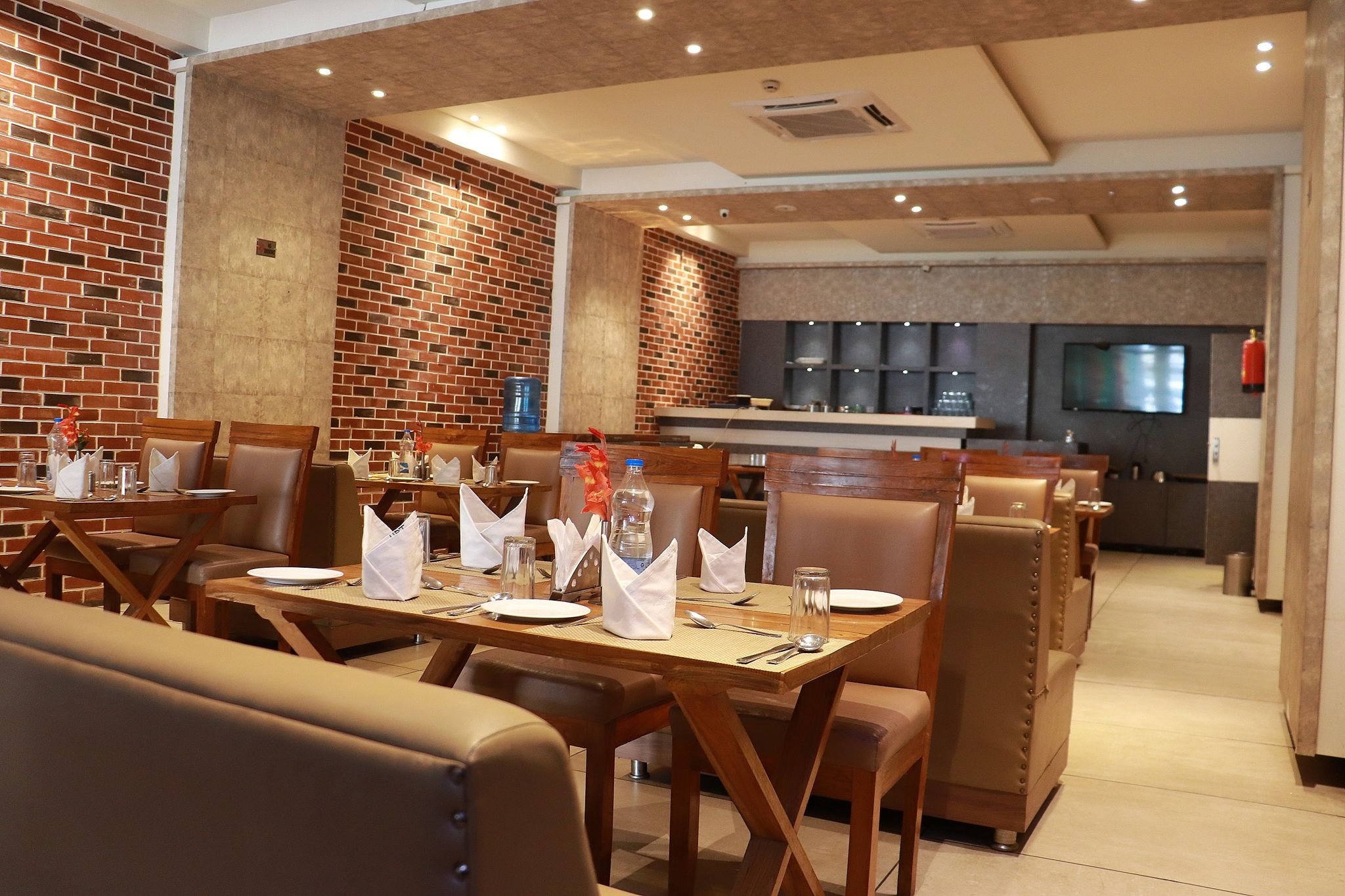 Food & Dining