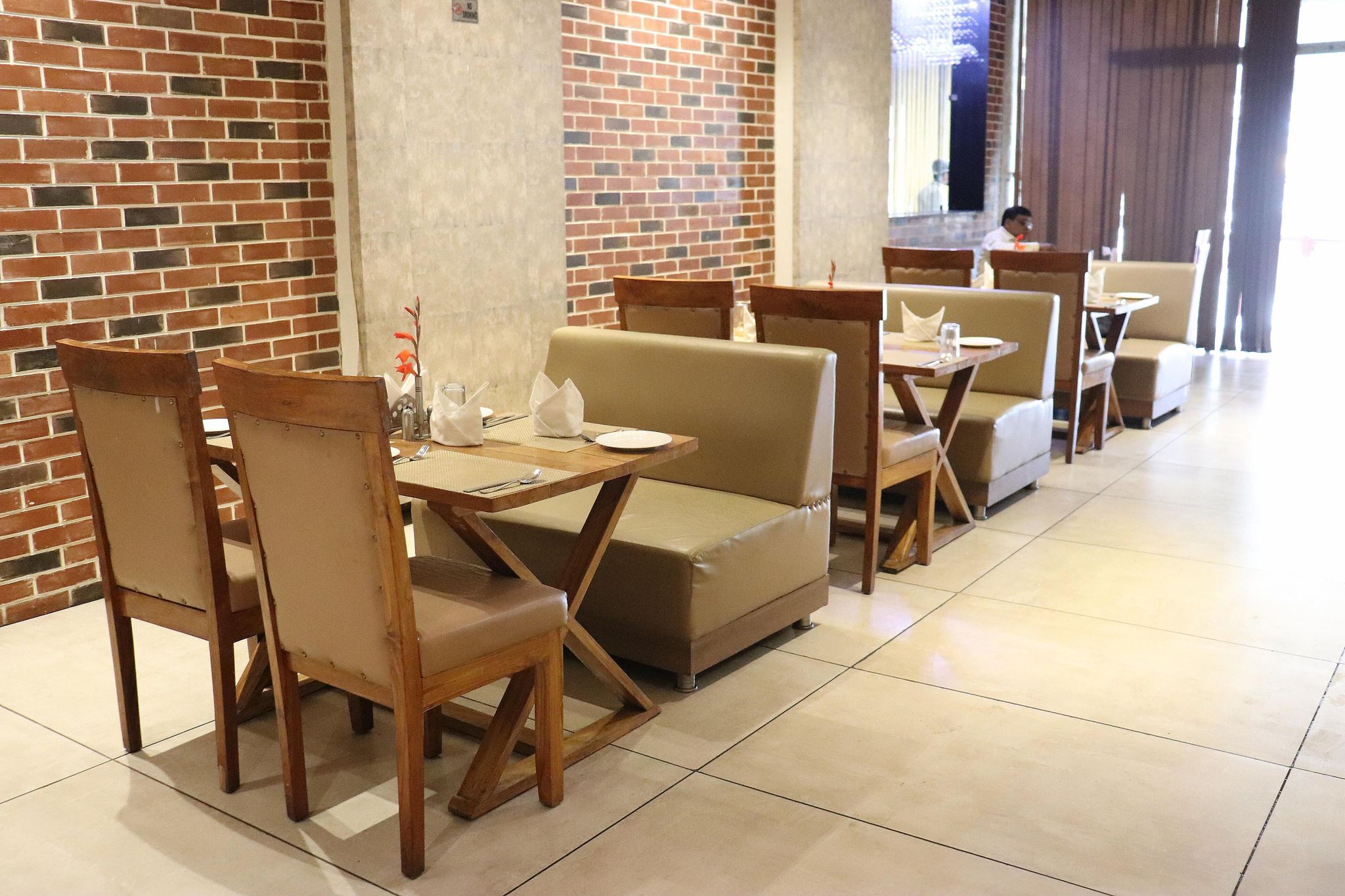 Food & Dining