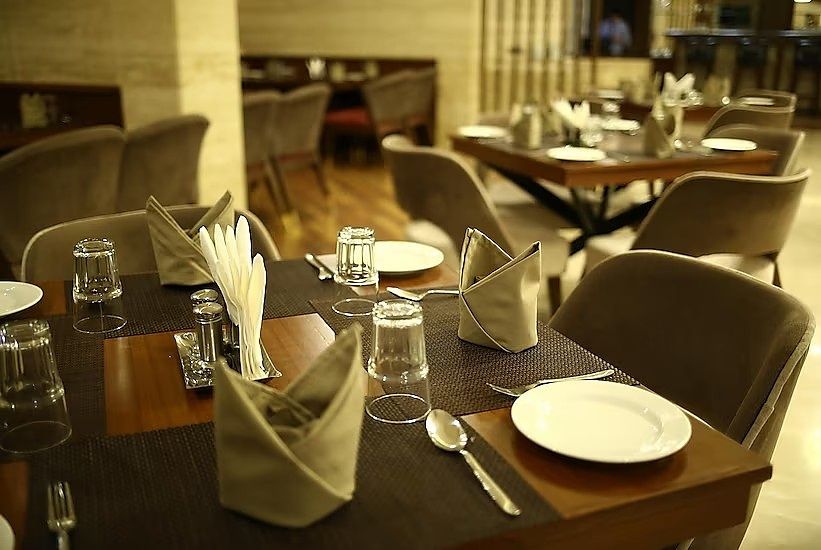 Food & Dining