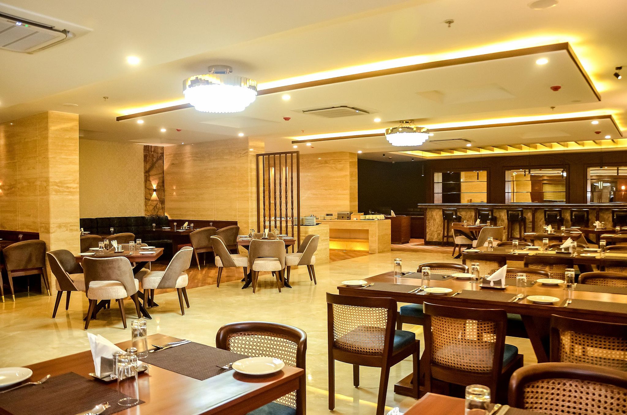 Food & Dining