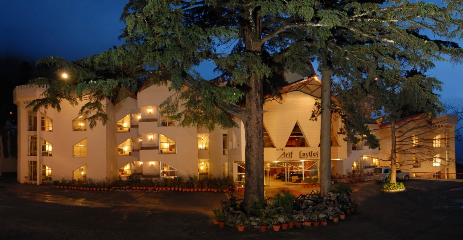 undefined Hotel Arif Castles 7