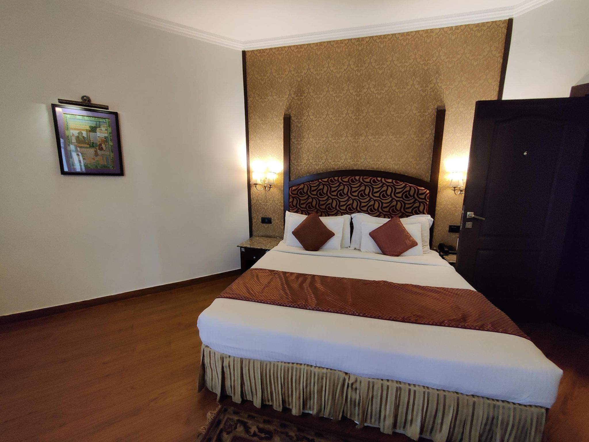 undefined Hotel Arif Castles 5