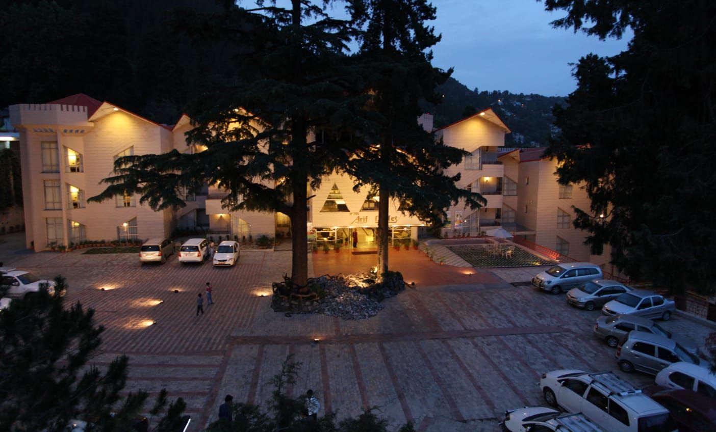 undefined Hotel Arif Castles 8