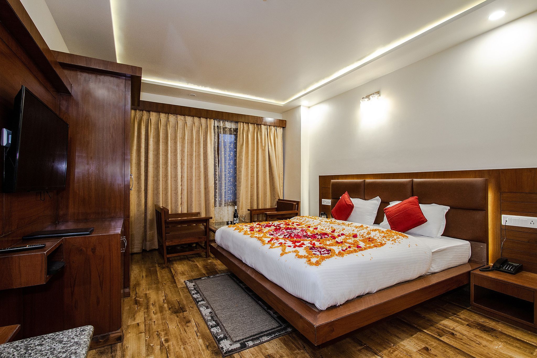 Ashapuri Residency Hotel And Spa Classic Room (Garden View Without Balcony) 14