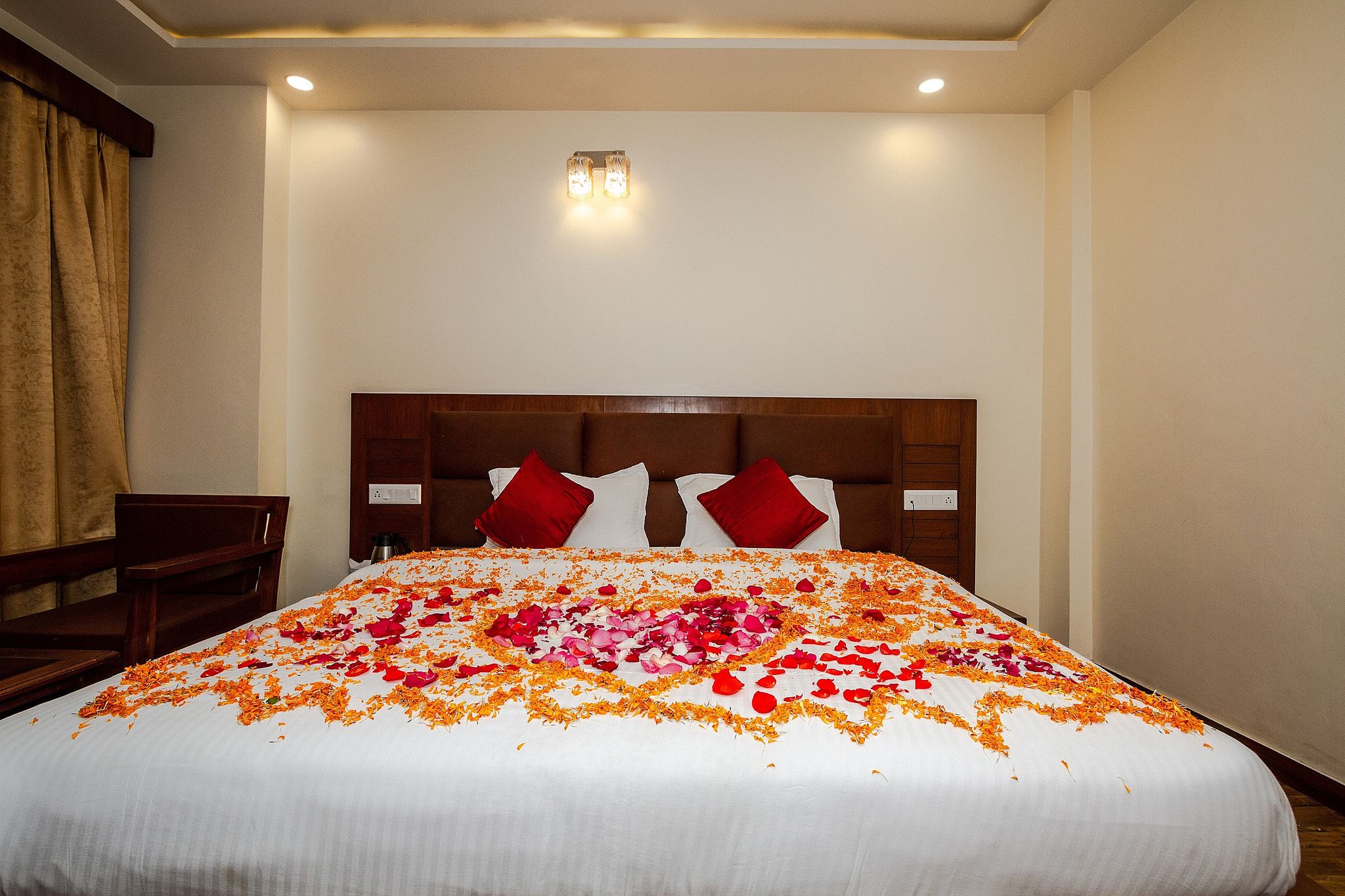 Ashapuri Residency Hotel And Spa Classic Room (Garden View Without Balcony) 12