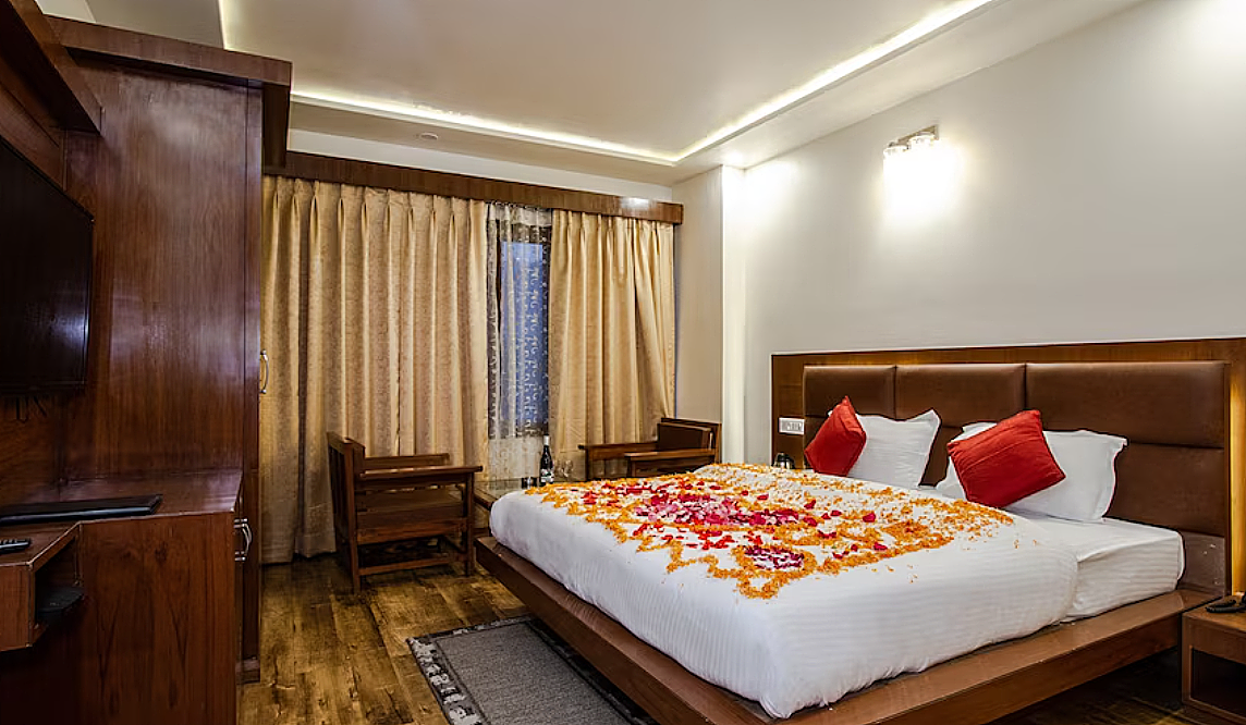 Ashapuri Residency Hotel And Spa Classic Room (Garden View Without Balcony) 3