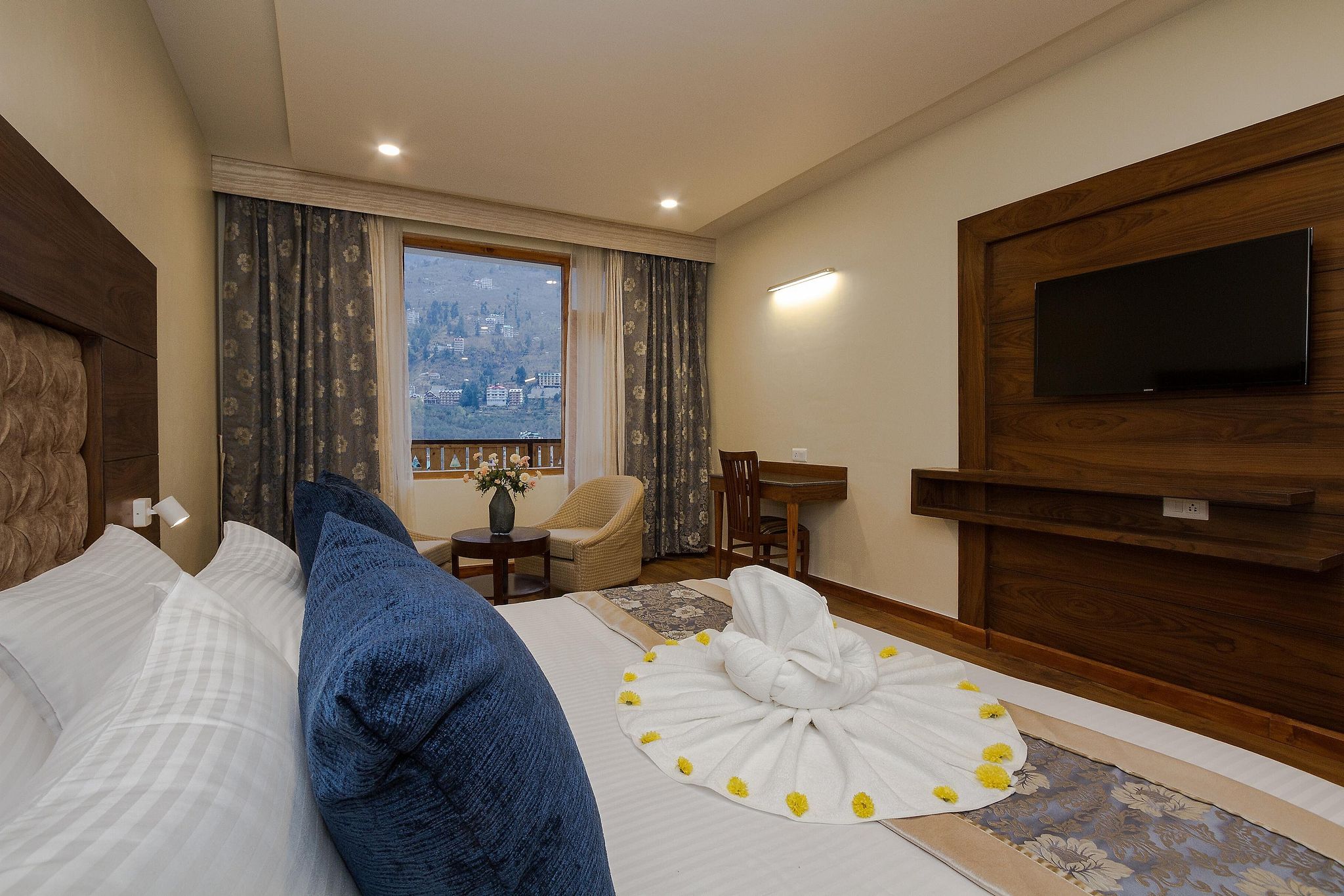 Ashapuri Village Resort And Banquet Rani Sui (Mountain View with Balcony) 5