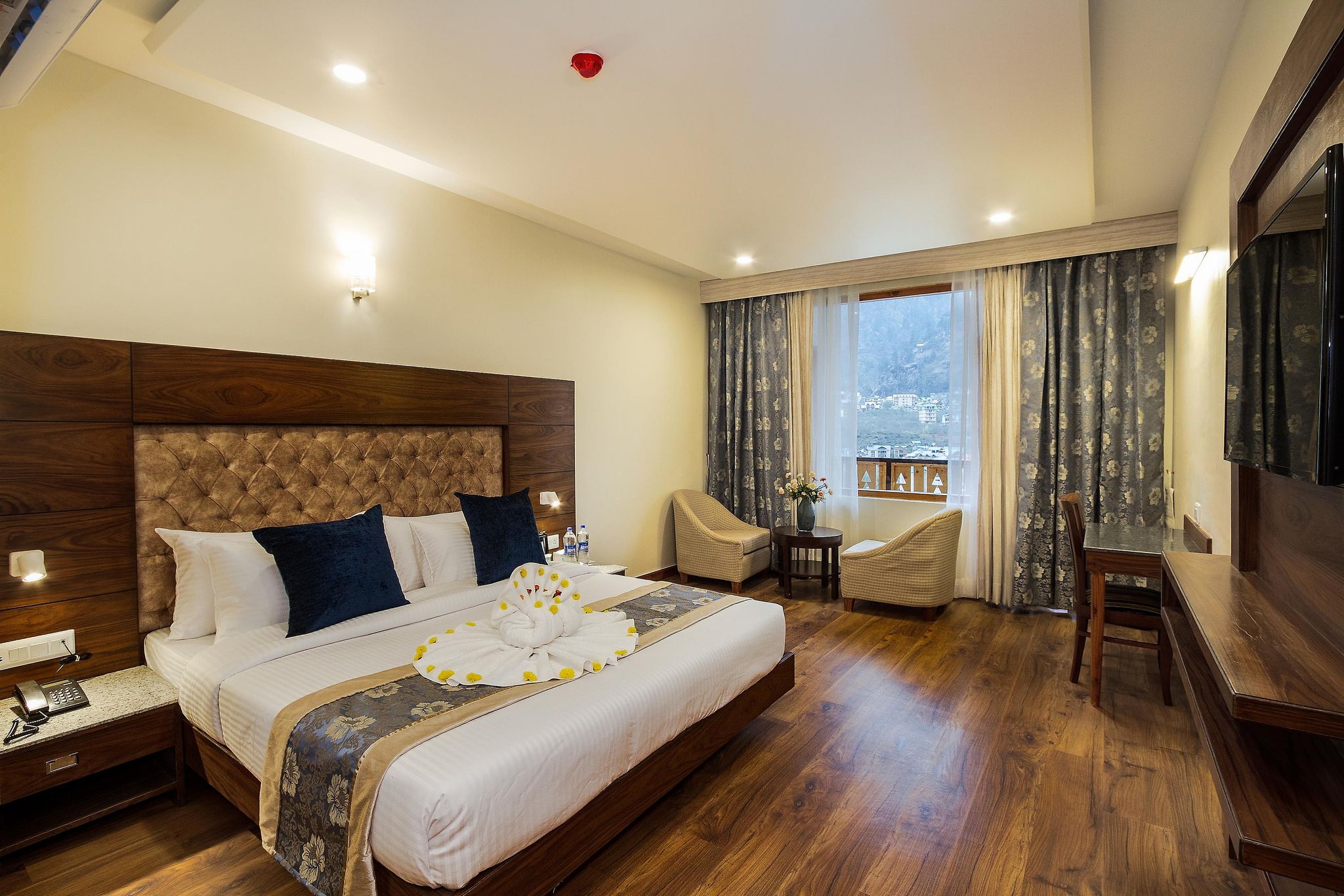 Ashapuri Village Resort And Banquet Rani Sui (Mountain View with Balcony) 7