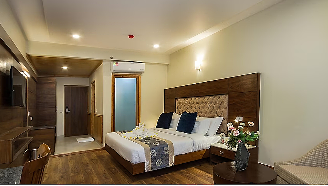 Ashapuri Village Resort And Banquet Rani Sui (Mountain View with Balcony)