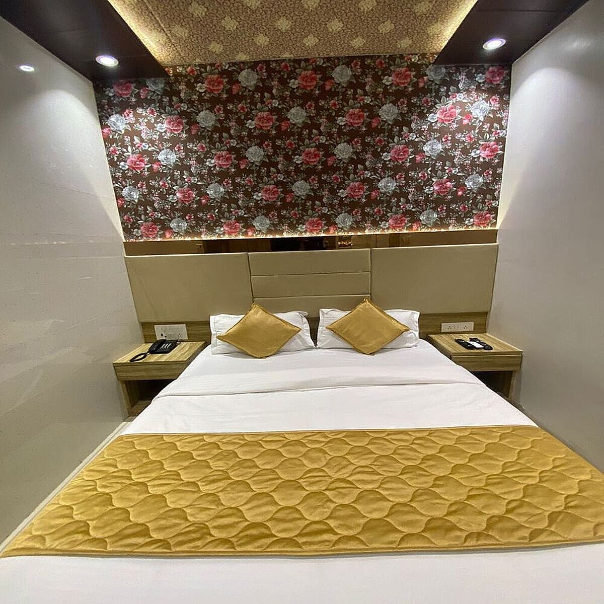 undefined Hotel BKC Crown - Near Trade Centre, Visa Consulate 8