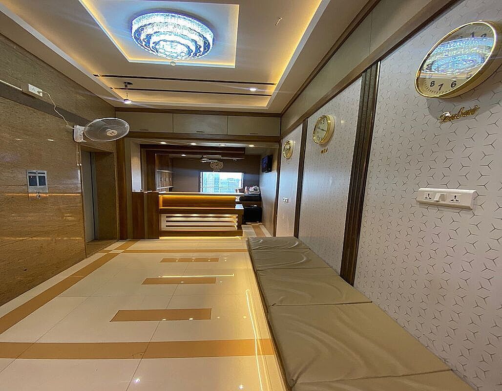 undefined Hotel BKC Crown - Near Trade Centre, Visa Consulate 7