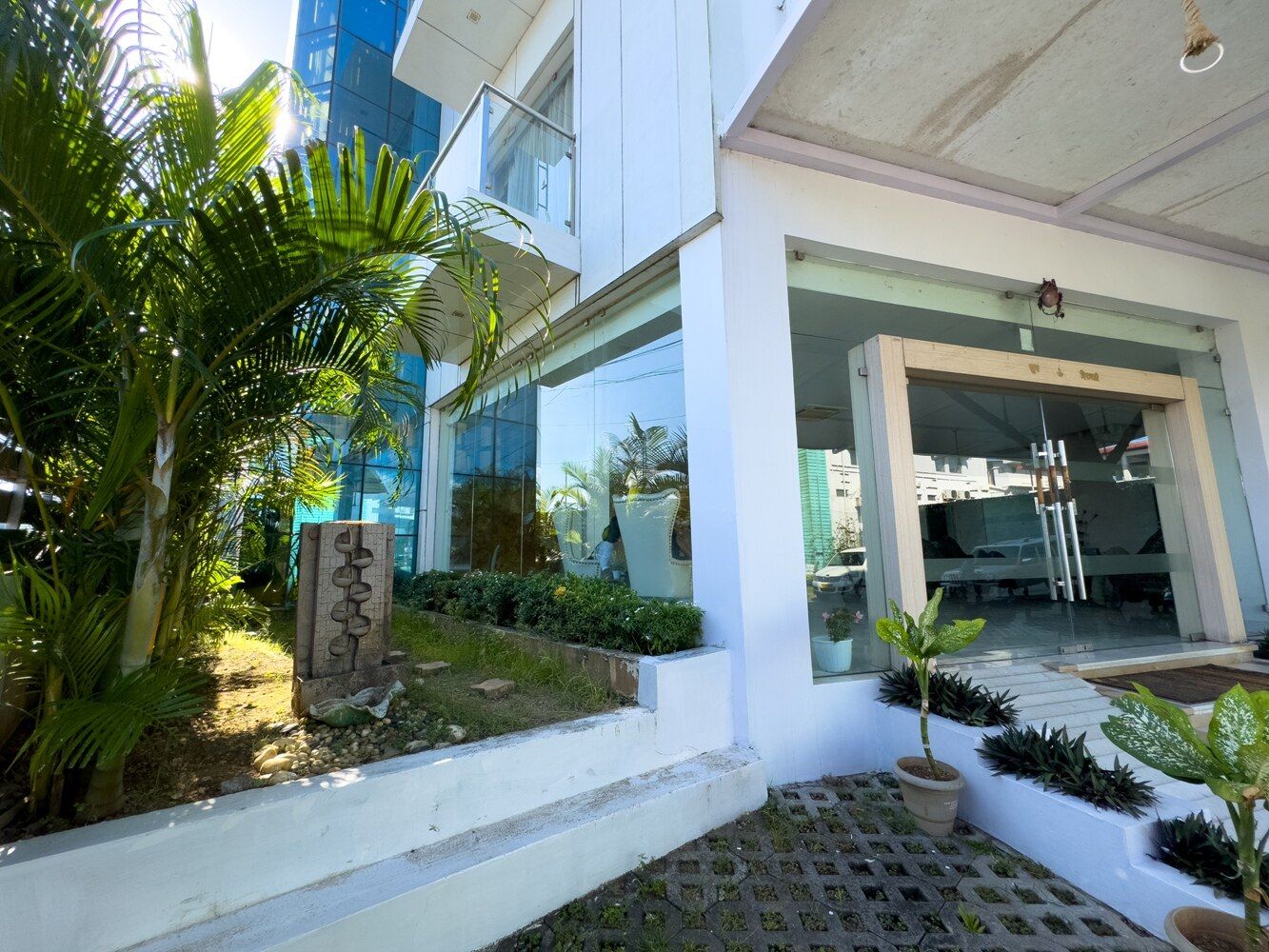 undefined  Hotel Blue Waves 8