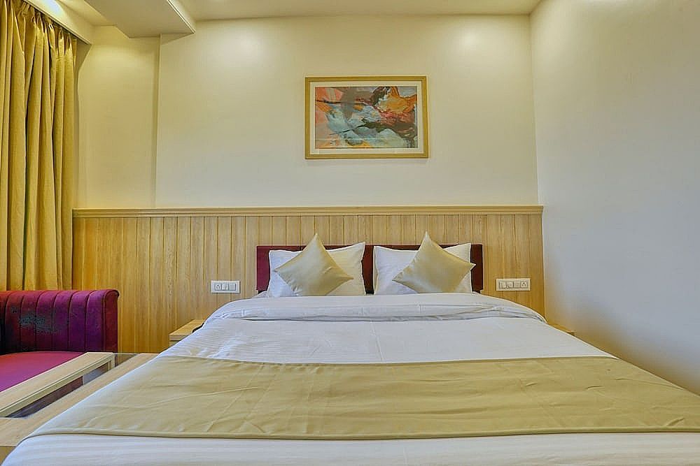 Hotel Centre Park Deluxe Room 8