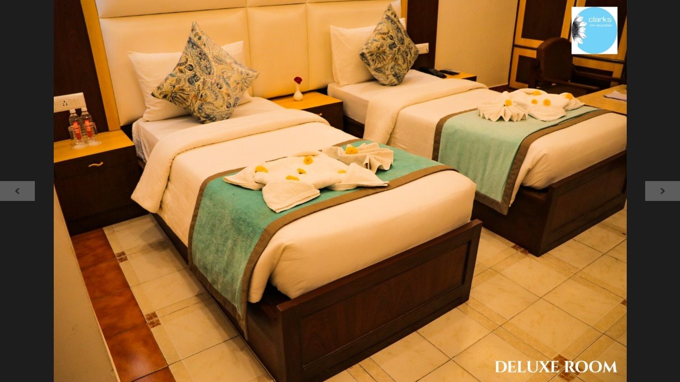 Hotel Clarks Inn Express Bharatpur Deluxe Room 7