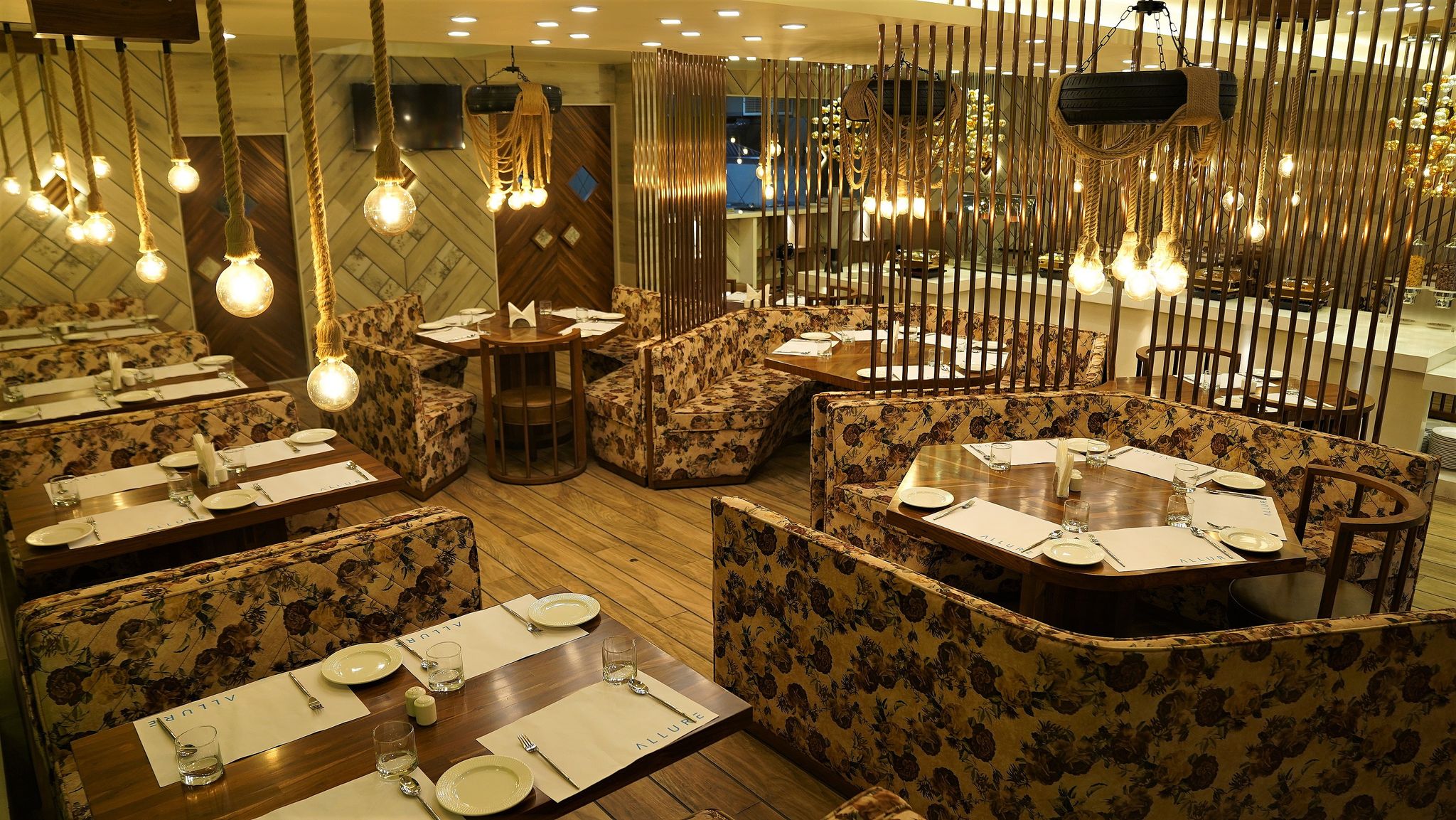 undefined De Glance Hotel - Surat 5