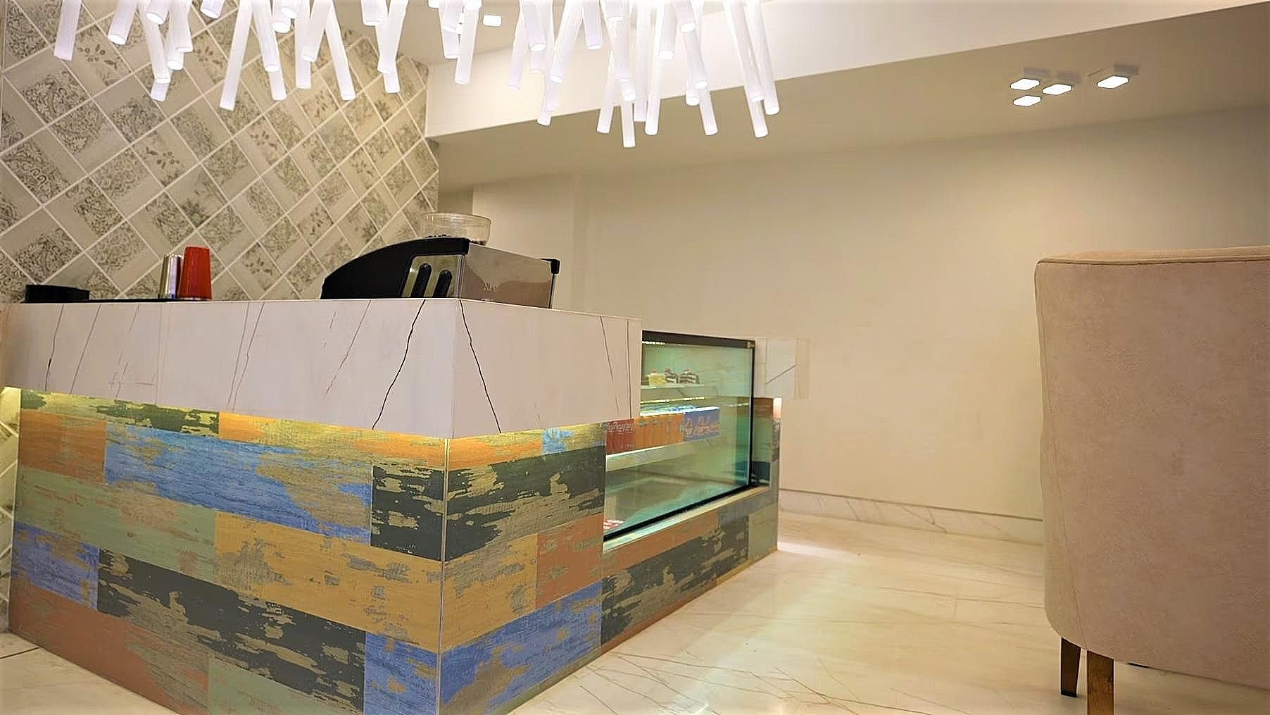 undefined De Glance Hotel - Surat 3