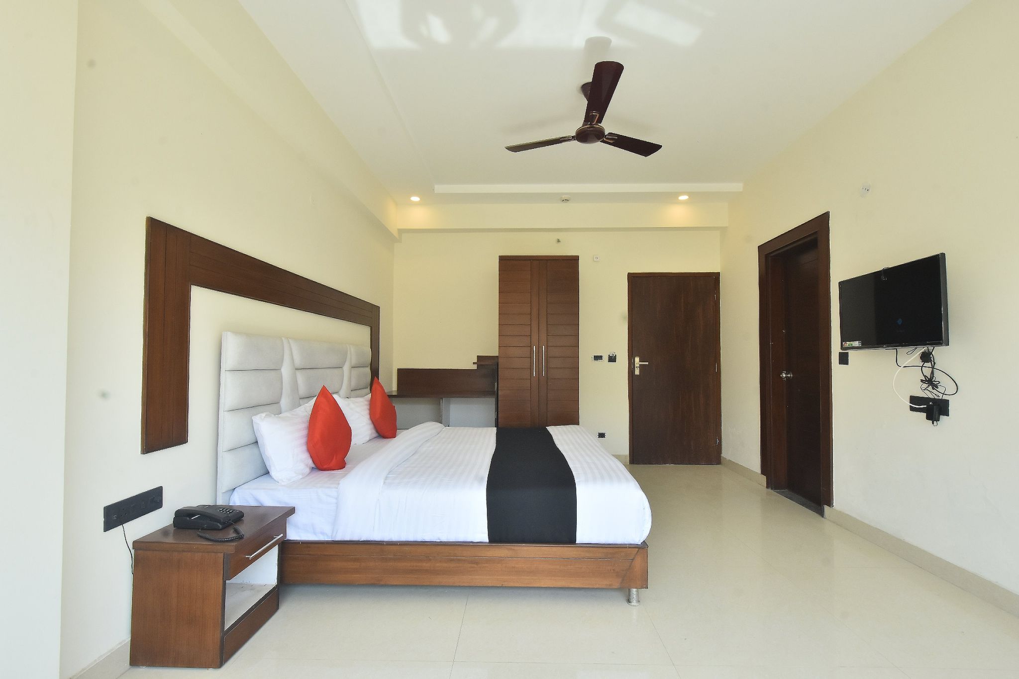 Hotel Doon's Pride Deluxe Room 5