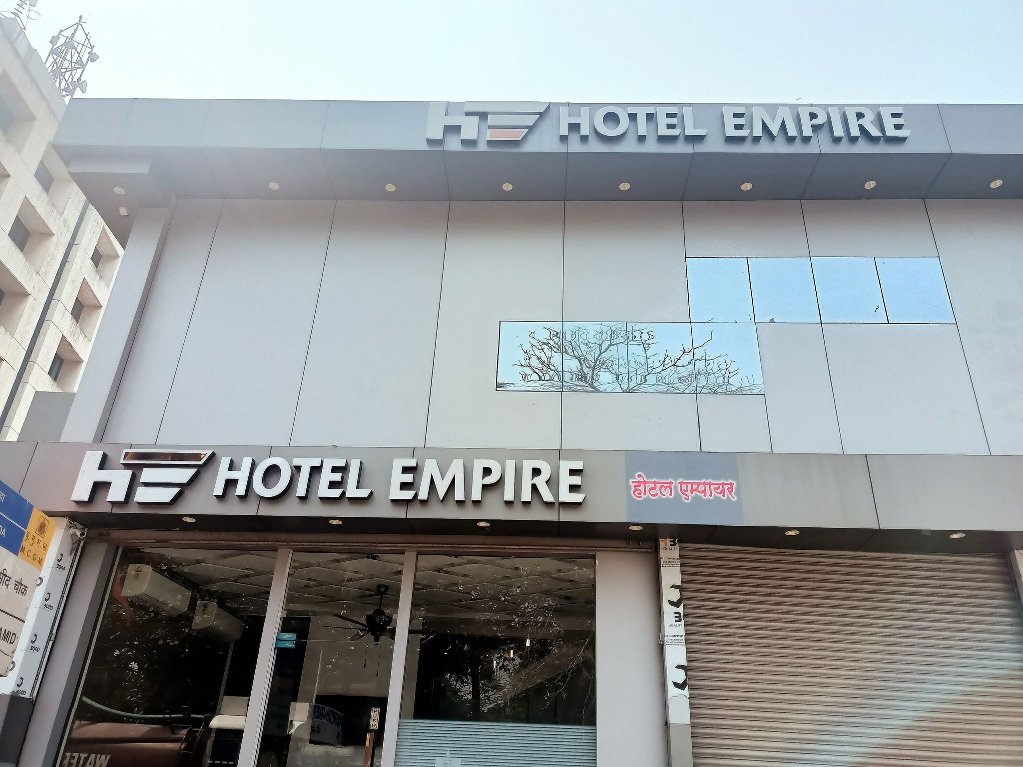 undefined Hotel Empire - Near International Airport 9