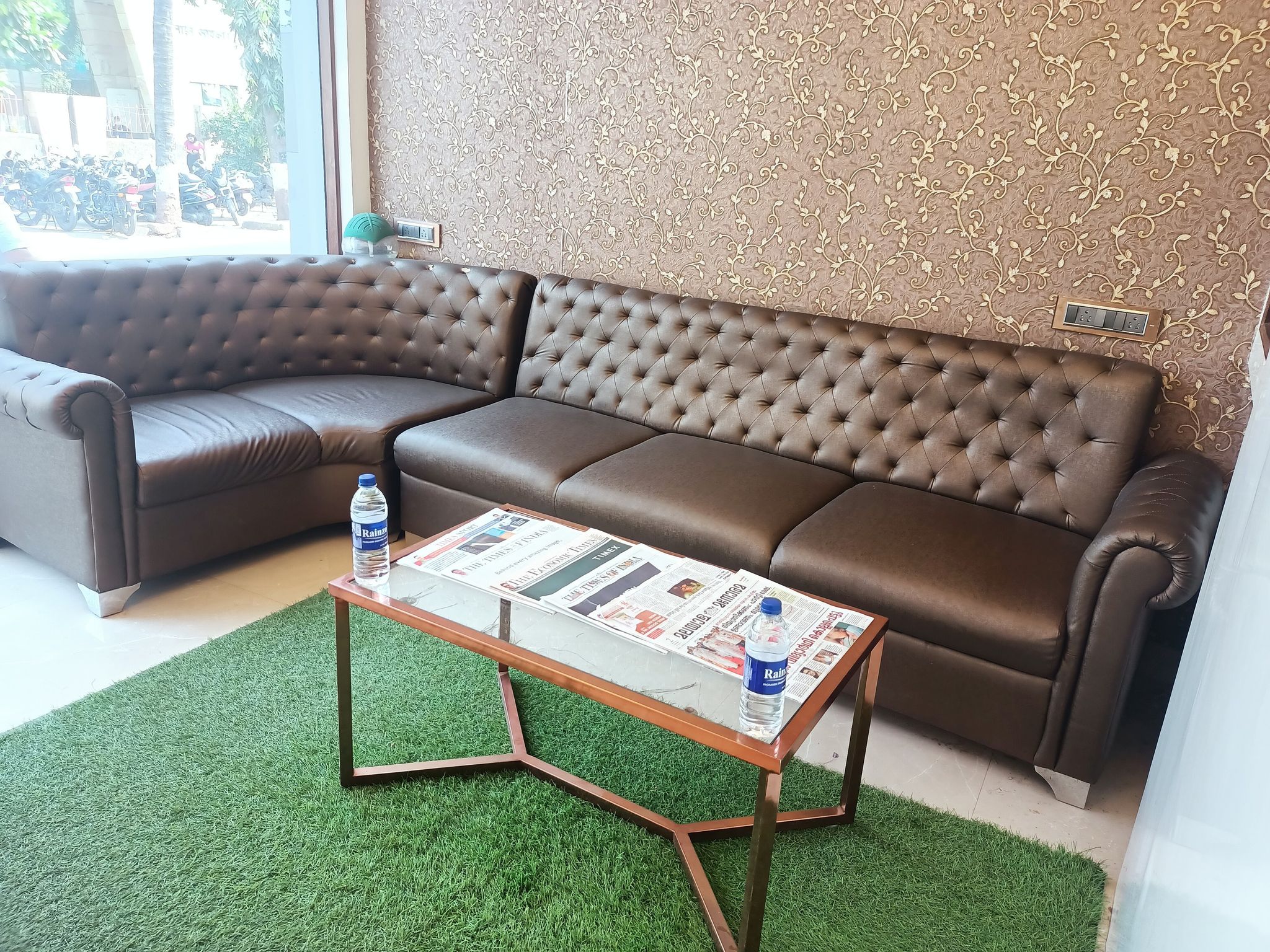 undefined Hotel Empire - Near International Airport 3