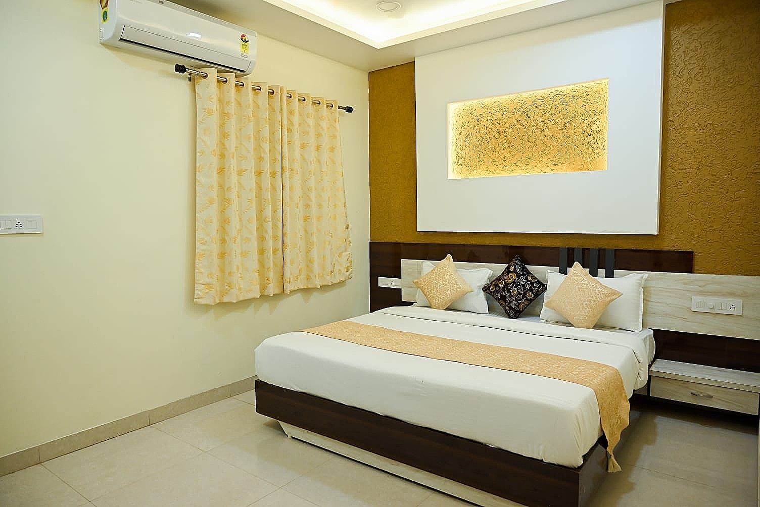 FAMILY SUITE ROOM