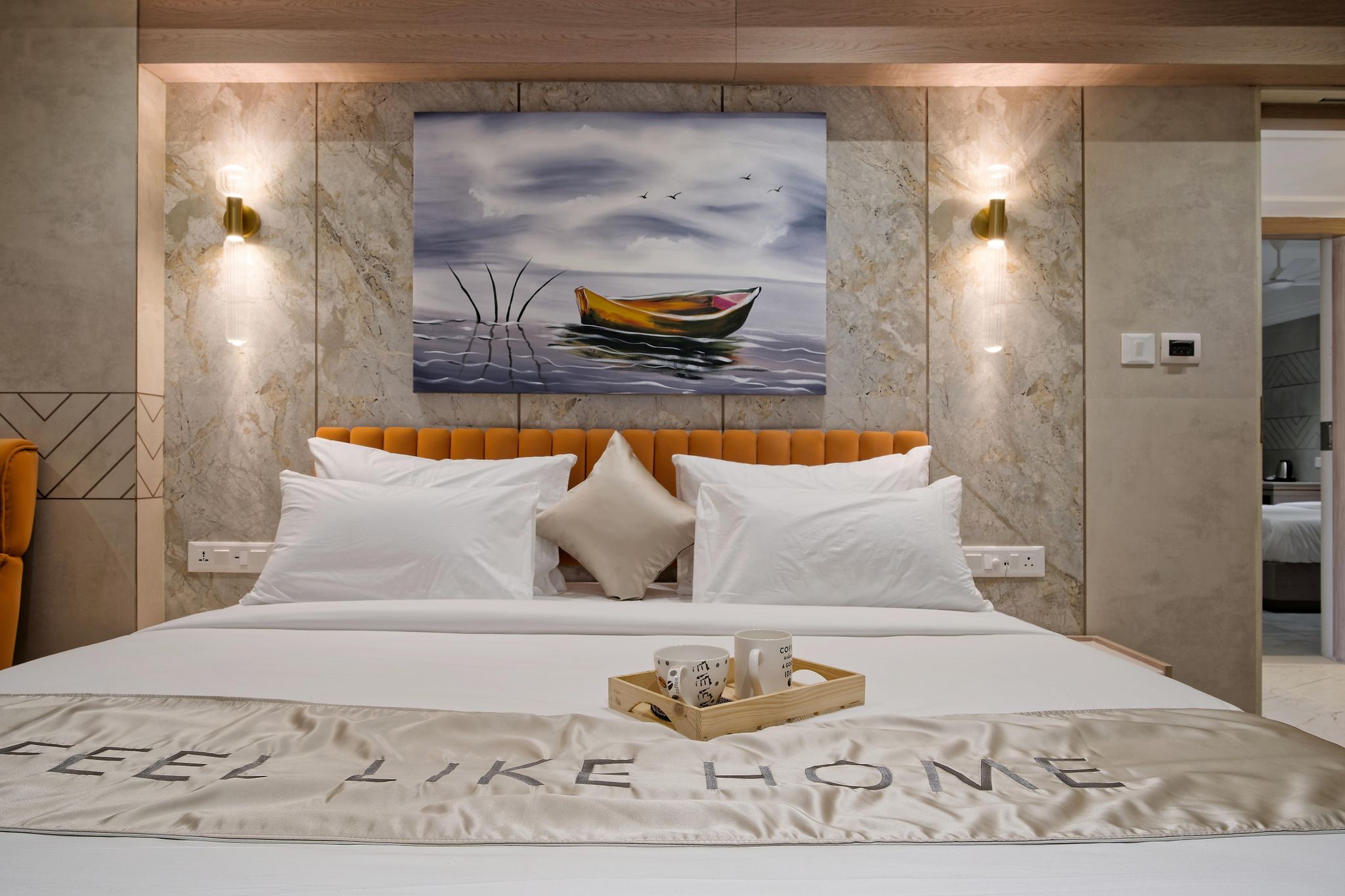 Hotel Golden Plaza SILVER - Contemporary Comfort and Elegance