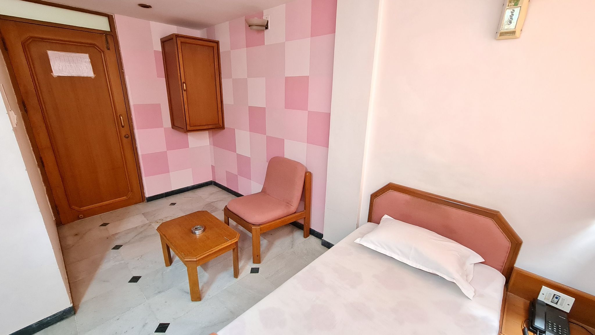 Hotel GRG Deluxe Non AC Room 6