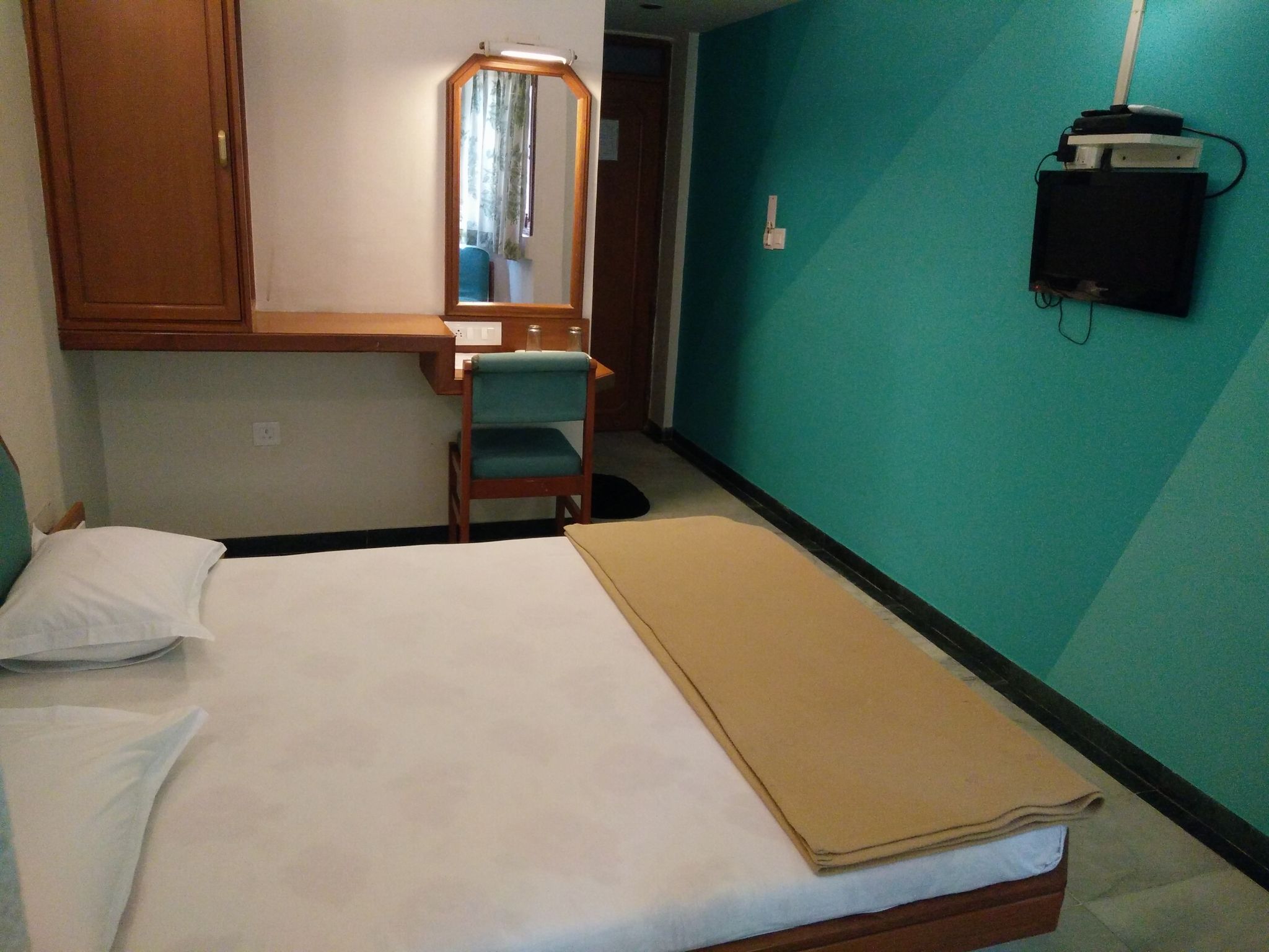 Hotel GRG Deluxe Non AC Room 2