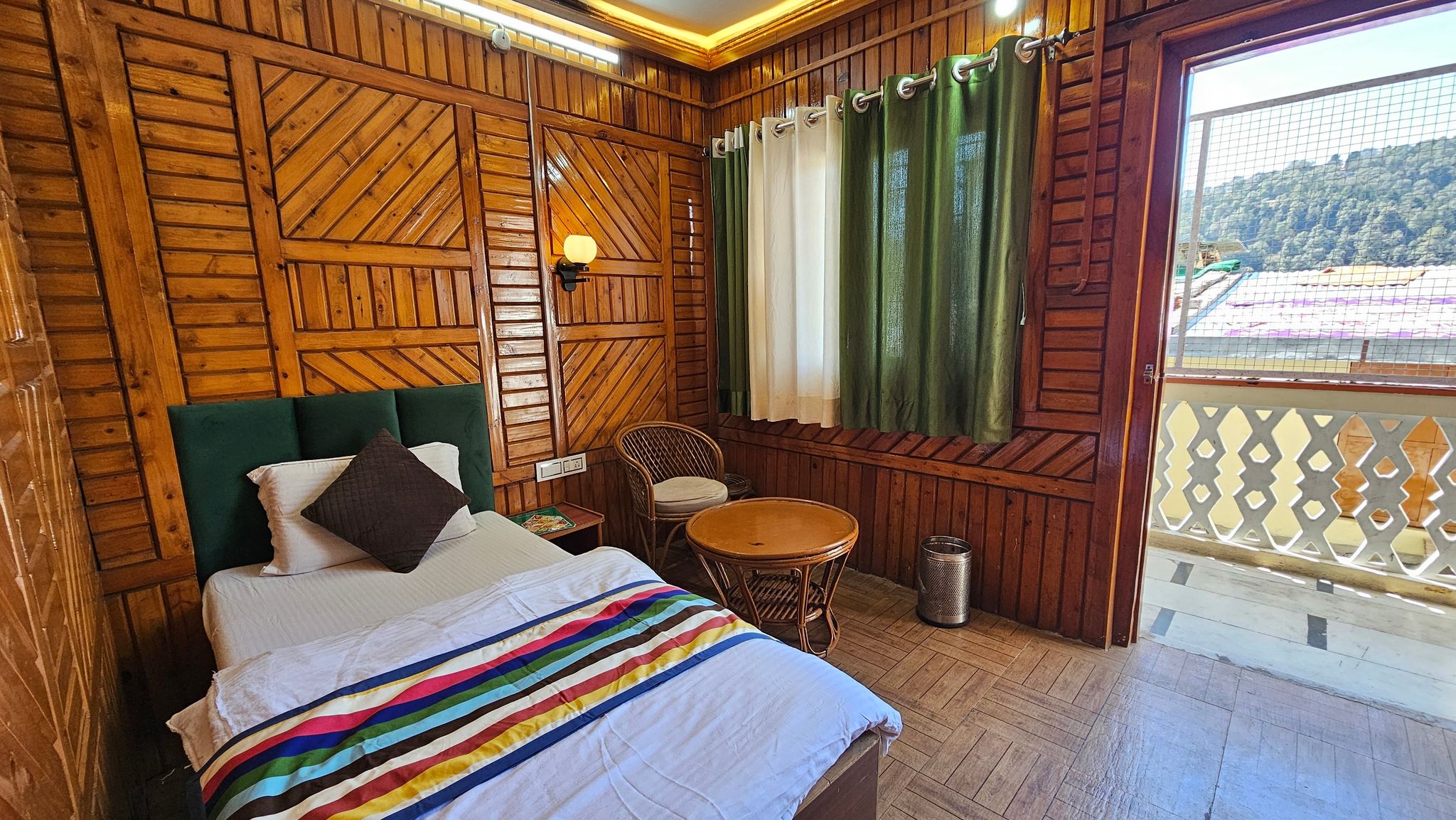 Triple Bed ( No View )