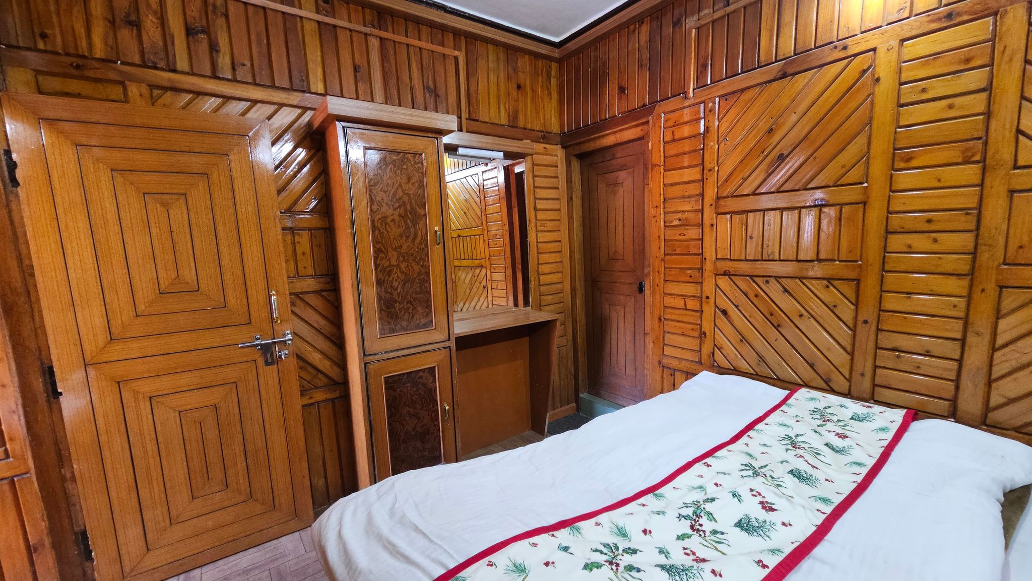 Triple Bed ( No View )