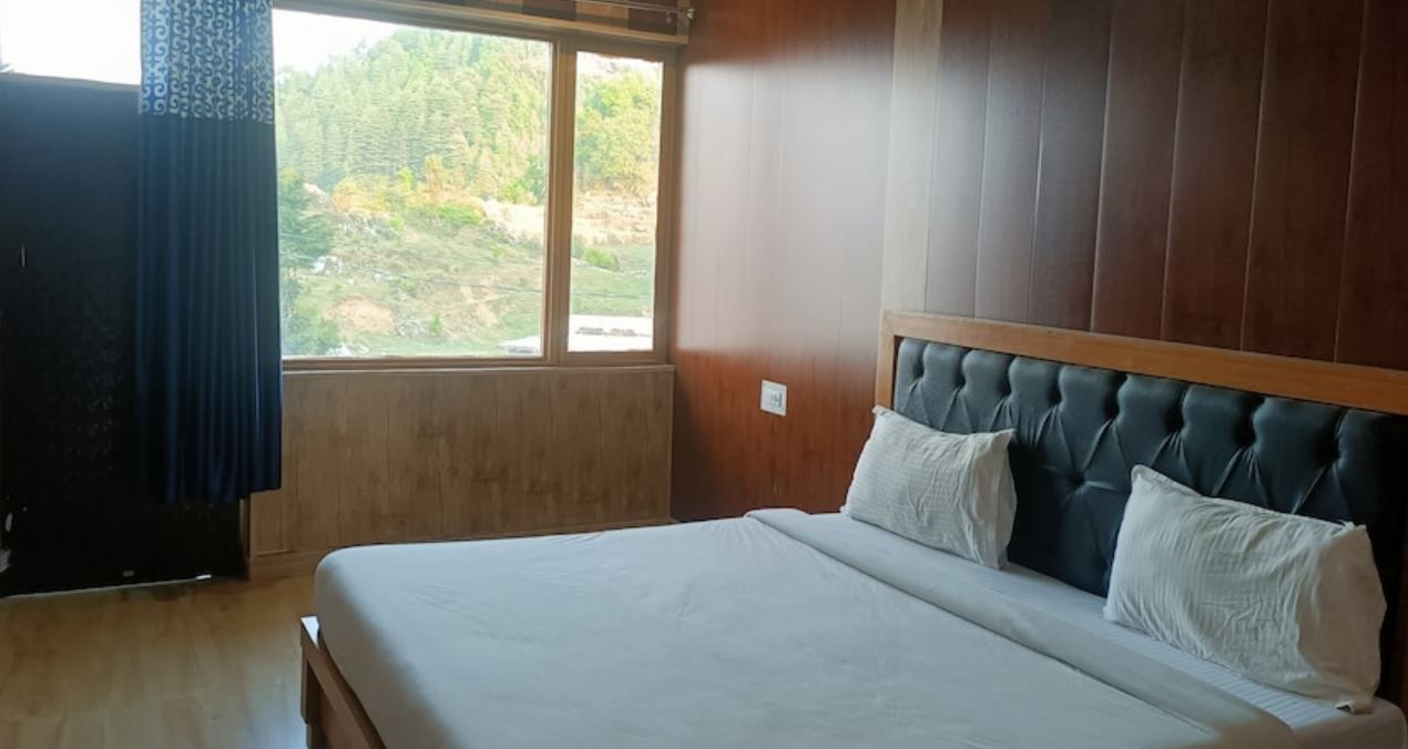 Hotel Himalaya View Deluxe Room 3