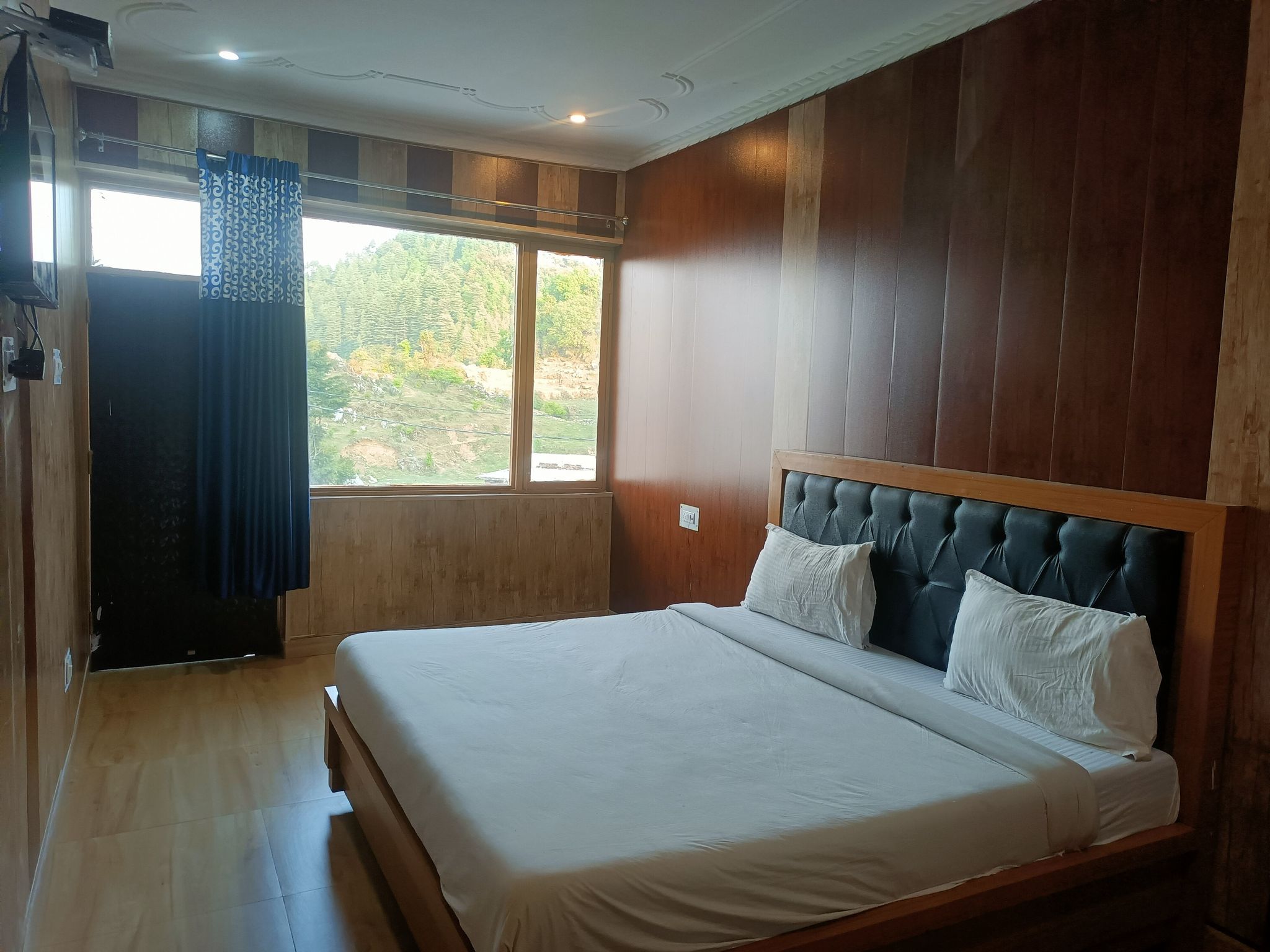 Hotel Himalaya View Deluxe Room 6