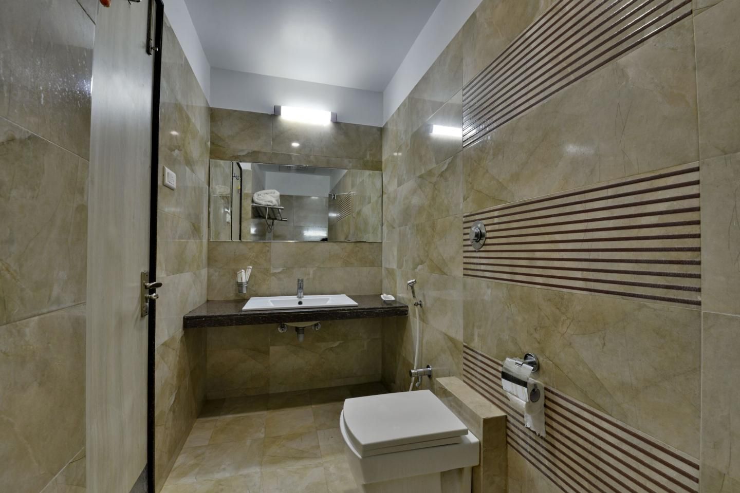 Hotel Imperial Standard Room 3