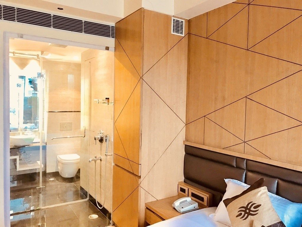 JRD Pride -Business Hotel Superior Double or Twin Room with complimentary Hi Tea from 04pm till 06pm 5