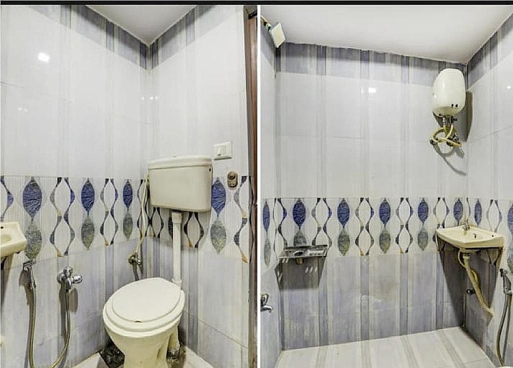 Hotel Krishna Palace Vastrapur Deluxe Triple Room 2