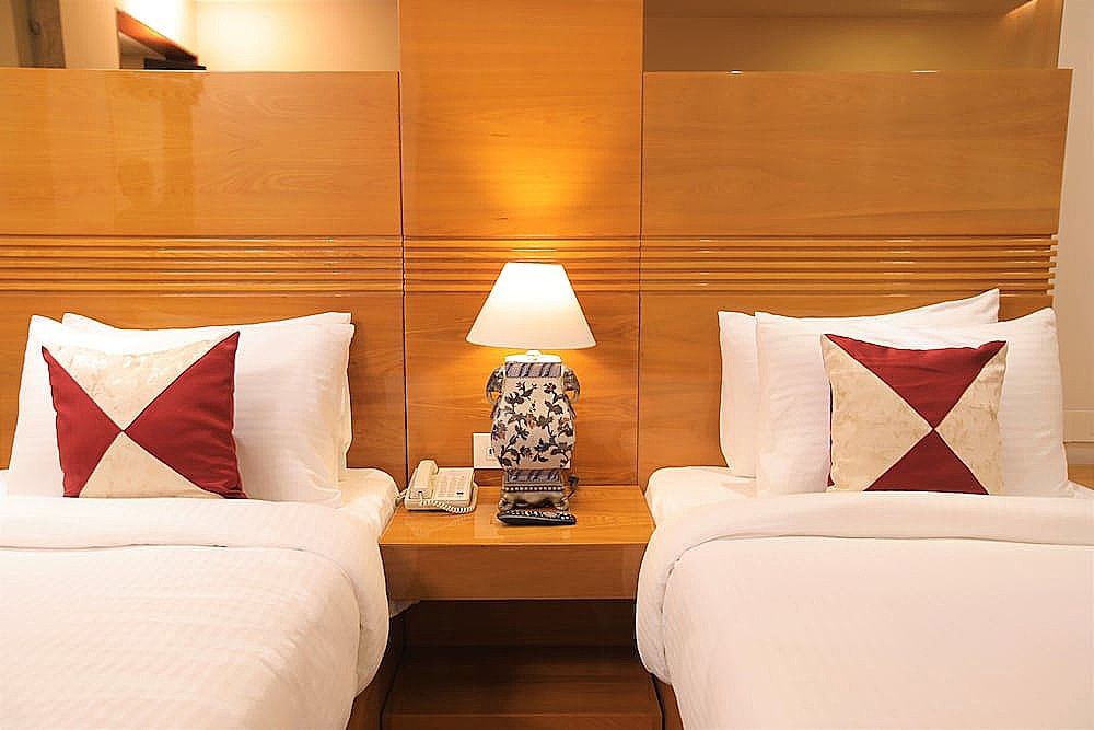 Hotel LA Delhi Superior King Room 11