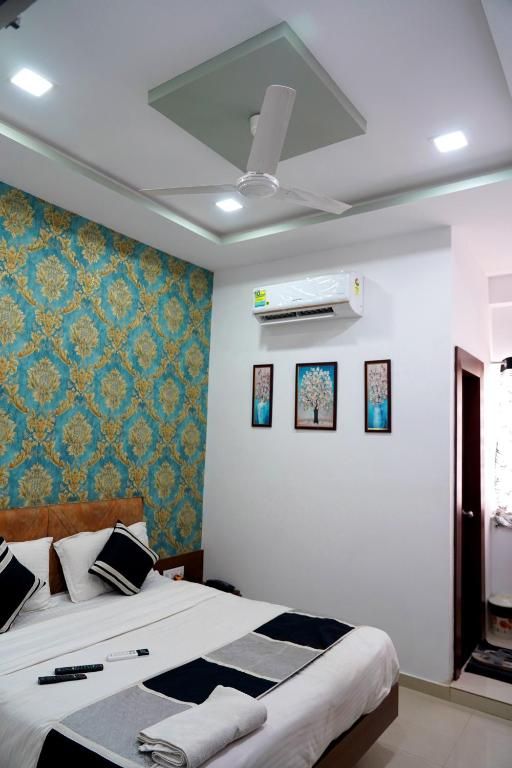 Hotel Laxmi Palace Deluxe AC  Room 3