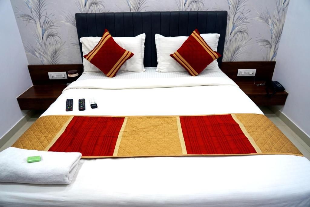 Hotel Laxmi Palace Deluxe AC  Room 12